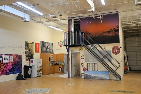 Купить коммерческую недвижимость в Хайалиа, Флорида № 1984567 - фото 12