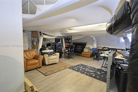 Купить коммерческую недвижимость в Хайалиа, Флорида № 1984567 - фото 24