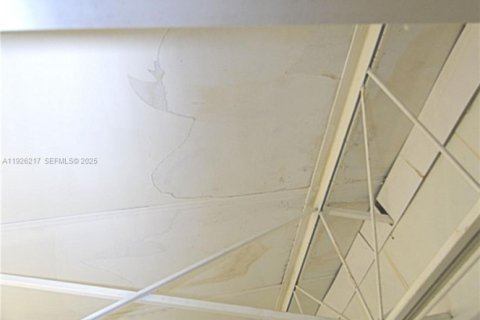 Купить коммерческую недвижимость в Хайалиа, Флорида № 1984567 - фото 27