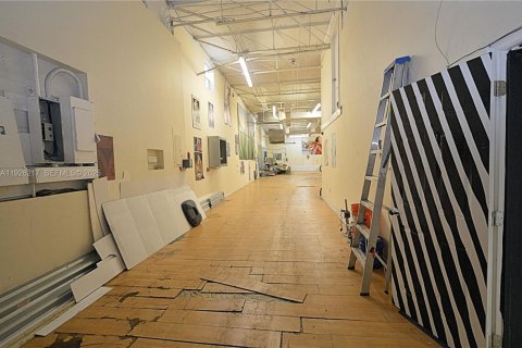 Купить коммерческую недвижимость в Хайалиа, Флорида № 1984567 - фото 11