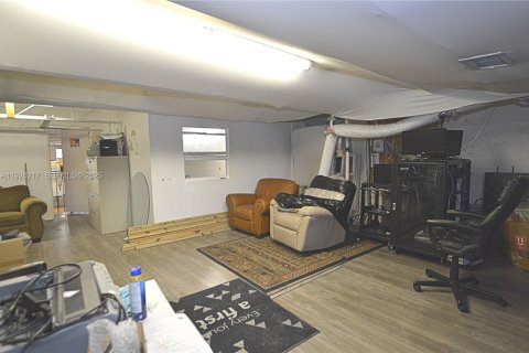 Купить коммерческую недвижимость в Хайалиа, Флорида № 1984567 - фото 26