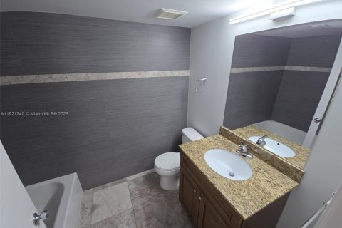 Condominio en alquiler en Coral Springs, Florida, 2 dormitorios, 84.54 m2 № 1975366 - foto 10