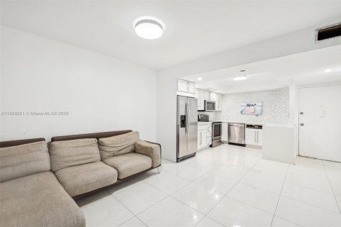 Condominio en venta en Miami, Florida, 1 dormitorio, 74.41 m2 № 1758889 - foto 5