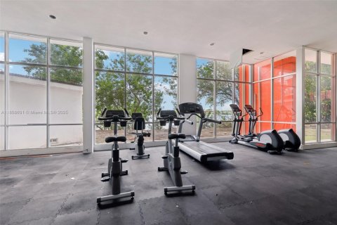 Condominio en venta en Miami, Florida, 1 dormitorio, 74.41 m2 № 1758889 - foto 16