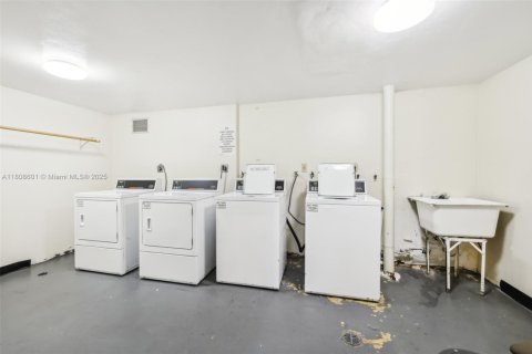 Condominio en venta en Miami, Florida, 1 dormitorio, 74.41 m2 № 1758889 - foto 15