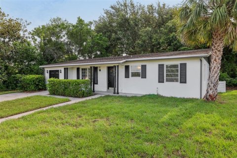 House in Deltona, Florida 3 bedrooms, 171.5 sq.m. № 1789426 - photo 5