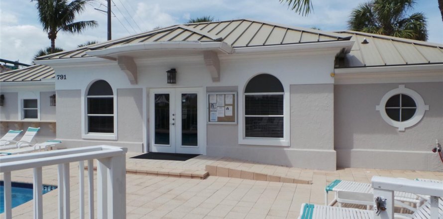 Townhouse in Juno Beach, Florida 2 bedrooms, 162.58 sq.m. № 1072495