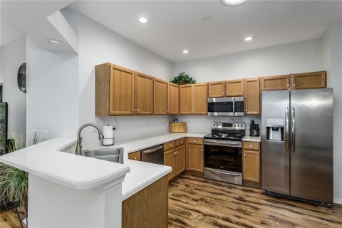 Casa en venta en Land O' Lakes, Florida, 3 dormitorios, 131.09 m2 № 2298279 - foto 5