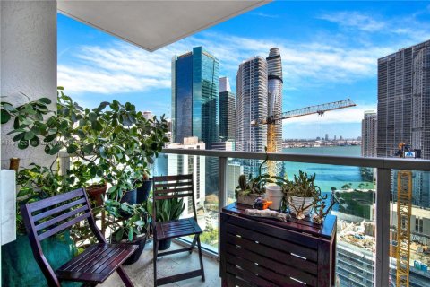 Condo in Miami, Florida, 2 bedrooms  № 2082265 - photo 12