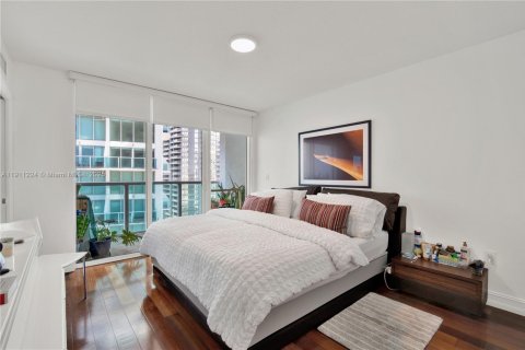 Condo in Miami, Florida, 2 bedrooms  № 2082265 - photo 18