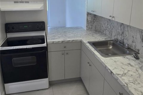 Appartement à louer à Cutler Bay, Floride: 3 chambres, 20773.04 m2 № 1946456 - photo 2