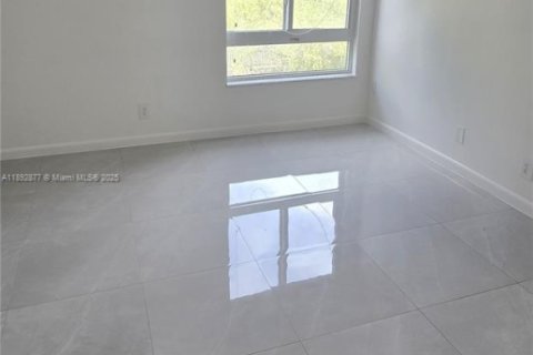 Appartement à louer à Cutler Bay, Floride: 3 chambres, 20773.04 m2 № 1946456 - photo 14