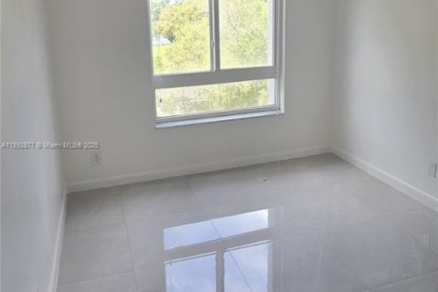 Appartement à louer à Cutler Bay, Floride: 3 chambres, 20773.04 m2 № 1946456 - photo 11