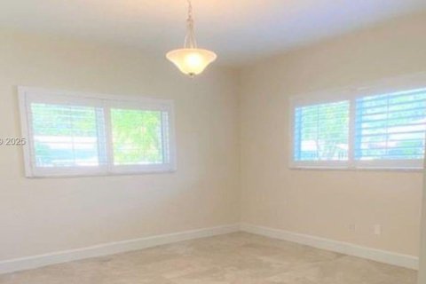 Villa ou maison à louer à Coral Gables, Floride: 4 chambres, 324.04 m2 № 1982814 - photo 25