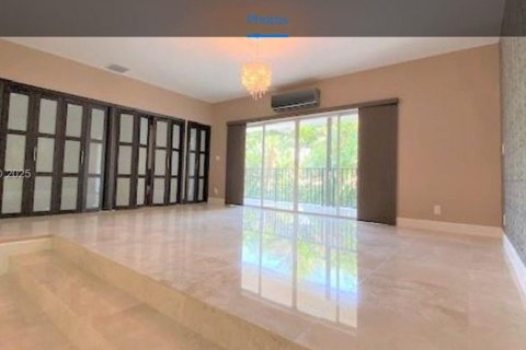 Villa ou maison à louer à Coral Gables, Floride: 4 chambres, 324.04 m2 № 1982814 - photo 18
