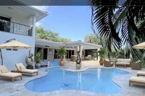 Villa ou maison à louer à Coral Gables, Floride: 4 chambres, 324.04 m2 № 1982814 - photo 28