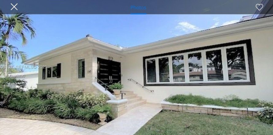 Villa ou maison à Coral Gables, Floride 4 chambres, 324.04 m2 № 1982814