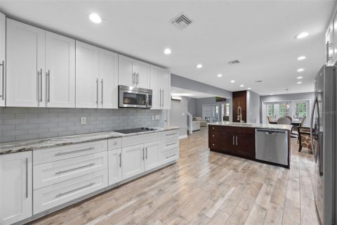 Touwnhouse à vendre à Longwood, Floride: 5 chambres, 351.64 m2 № 1899265 - photo 3