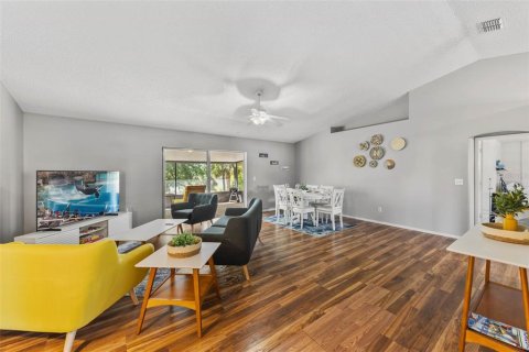 Villa ou maison à louer à Kissimmee, Floride: 3 chambres, 142.6 m2 № 1854393 - photo 5
