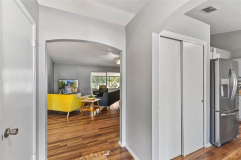 Villa ou maison à louer à Kissimmee, Floride: 3 chambres, 142.6 m2 № 1854393 - photo 4