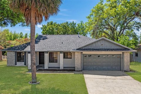 Villa ou maison à louer à Kissimmee, Floride: 3 chambres, 142.6 m2 № 1854393 - photo 1