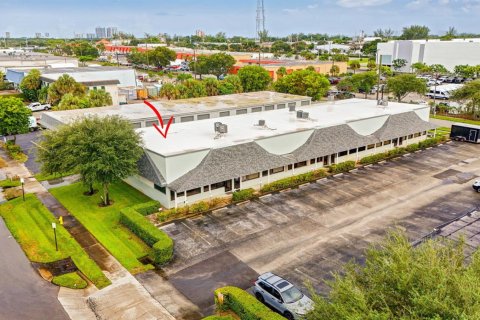 Immobilier commercial à Lake Park, Floride № 2357825