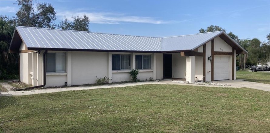 Villa ou maison à Punta Gorda, Floride 2 chambres, 103.59 m2 № 2098971