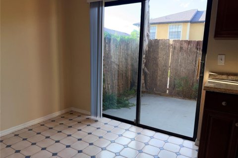 Townhouse in Winter Park, Florida 3 bedrooms, 106.93 sq.m. № 2205663 - photo 22