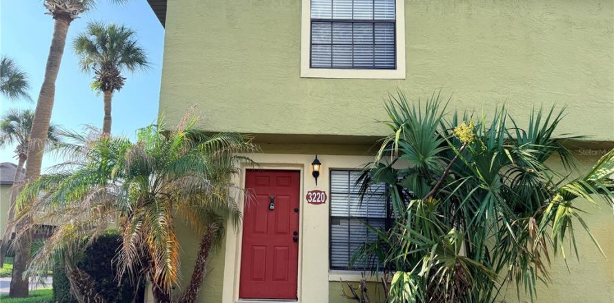 Townhouse in Winter Park, Florida 3 bedrooms, 106.93 sq.m. № 2205663