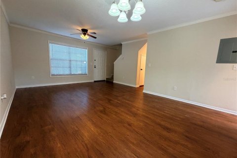 Townhouse in Winter Park, Florida 3 bedrooms, 106.93 sq.m. № 2205663 - photo 4