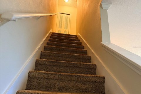 Townhouse in Winter Park, Florida 3 bedrooms, 106.93 sq.m. № 2205663 - photo 10