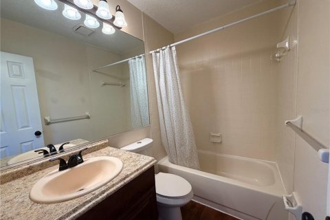 Townhouse in Winter Park, Florida 3 bedrooms, 106.93 sq.m. № 2205663 - photo 18