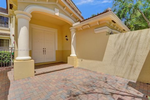 Condominio en venta en Weston, Florida, 4 dormitorios, 217.39 m2 № 1756863 - foto 5