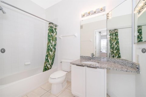 Condo in Orlando, Florida, 2 bedrooms № 2221966 - photo 14