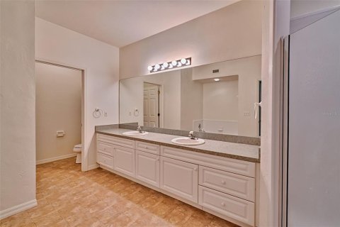 Купить таунхаус в Гейнсвилл, Флорида 4 комнаты, 203.92м2, № 1835866 - фото 16