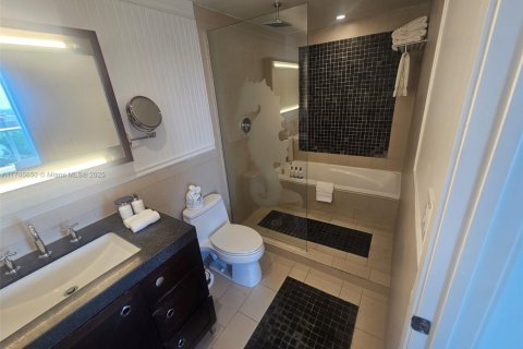 Condo in Sunny Isles Beach, Florida, 2 bedrooms  № 1865216 - photo 10