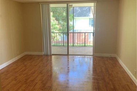 Condo in Lauderhill, Florida, 1 bedroom  № 2365859