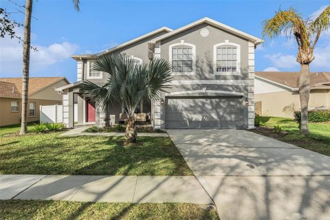 House in Fish Hawk, Florida 5 bedrooms, 271.65 sq.m. № 1509137 - photo 3
