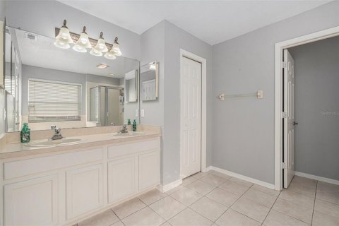 House in Fish Hawk, Florida 5 bedrooms, 271.65 sq.m. № 1509137 - photo 23