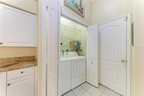 Villa ou maison à vendre à Sarasota, Floride: 2 chambres, 142.33 m2 № 2203838 - photo 11