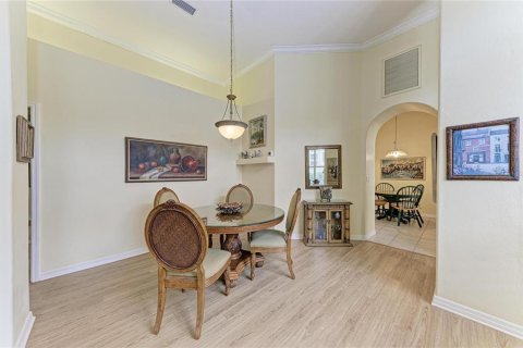 Villa ou maison à vendre à Sarasota, Floride: 2 chambres, 142.33 m2 № 2203838 - photo 12