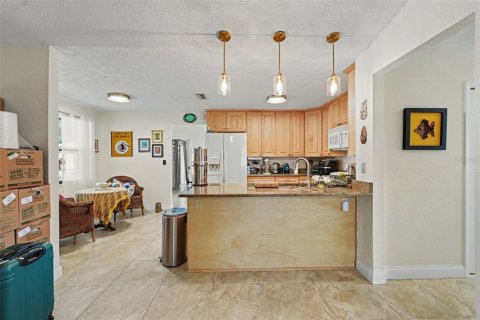House in Largo, Florida 3 bedrooms, 182.27 sq.m. № 2222834 - photo 27