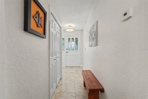 House in Largo, Florida 3 bedrooms, 182.27 sq.m. № 2222834 - photo 7