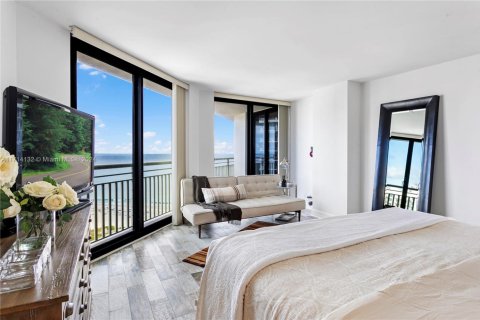 Condo in Riviera Beach, Florida, 2 bedrooms  № 1860630 - photo 13