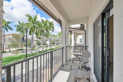 Touwnhouse à vendre à Doral, Floride: 3 chambres, 132.29 m2 № 1943784 - photo 17