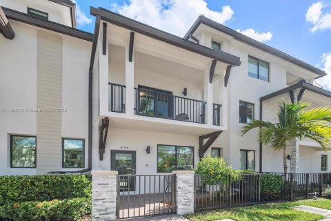 Touwnhouse à vendre à Doral, Floride: 3 chambres, 132.29 m2 № 1943784 - photo 1