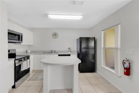 Touwnhouse à vendre à Kissimmee, Floride: 4 chambres, 174.66 m2 № 1802994 - photo 9