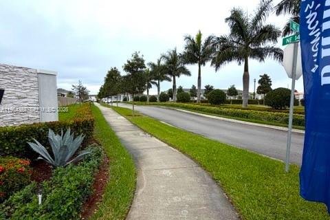 Adosado en alquiler en Florida City, Florida, 3 dormitorios, 128.21 m2 № 2010421 - foto 4