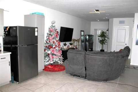 Adosado en alquiler en Florida City, Florida, 3 dormitorios, 128.21 m2 № 2010421 - foto 17