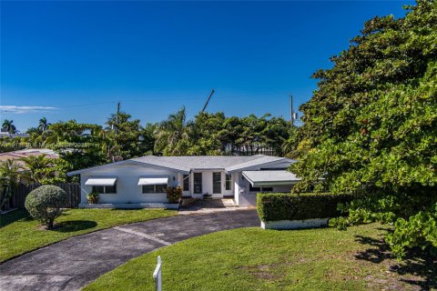 Propiedad comercial en venta en Fort Lauderdale, Florida, 211.35 m2 № 1971191 - foto 4